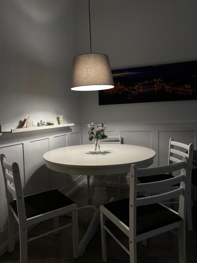 Pazmany Rest Apartment
